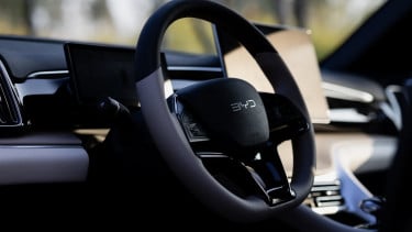 Bukan Cuma Kompetitor, Perang Harga Sendiri Bikin BYD Terluka