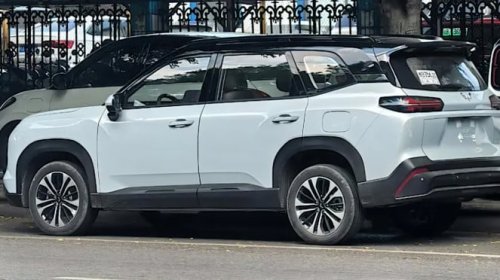 Wuling, Wuling Starlight 560 Siap Meluncur, Ada Varian Bensin, Hybrid dan Listrik