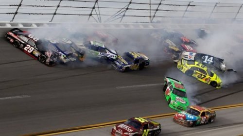 5 Kecelakaan NASCAR Terburuk Sepanjang Masa yang Mengubah Sejarah Balap Amerika!