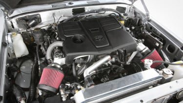 Toyota Pasang 2 Turbo di Land Cruiser