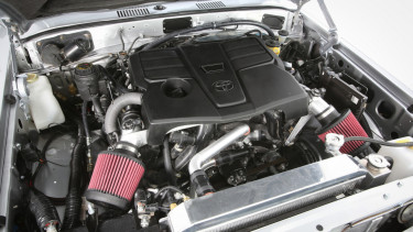 Toyota Pasang 2 Turbo di Land Cruiser