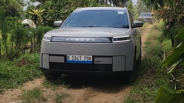 Uji Ketangguhan Jaecoo J5 EV di Medan Off-road Ringan