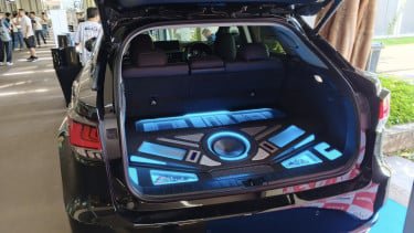 Bukan Balapan, Tapi Mobil-Mobil Ini Bertarung Lewat Suara