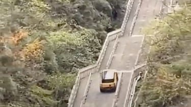 Mobil Chery Coba Taklukkan Tangga Paling Ekstrem di Dunia, Hasilnya di Luar Prediksi