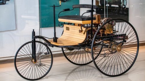 Fakta Mengejutkan: Kecepatan Tertinggi Mobil Bertenaga Bensin Pertama Ternyata…