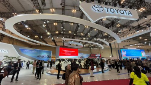 Toyota, Intip Banderol Mobil Listrik Toyota Buatan Lokal