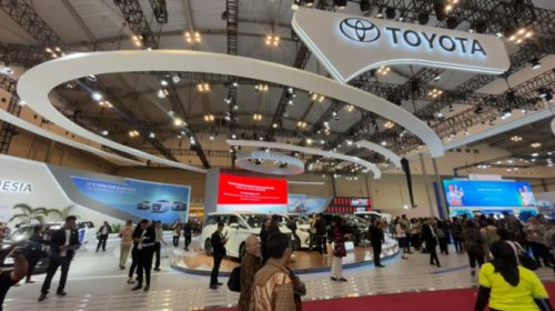 Intip Banderol Mobil Listrik Toyota Buatan Lokal