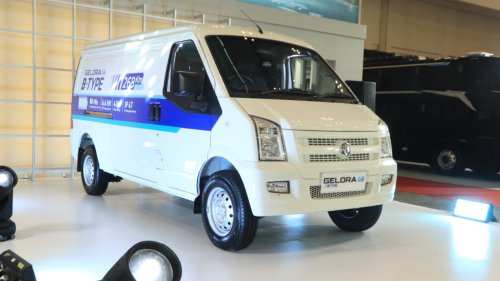 Mobil Niaga Anti Ribet, Cuma Cas Listrik Bisa Jalan Jauh