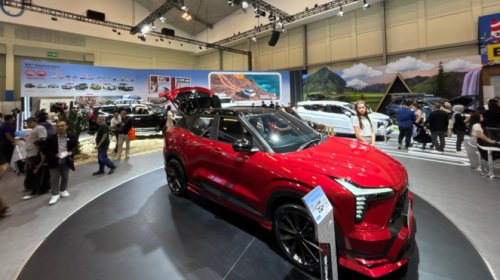 Mitsubishi, Mitsubishi XForce, Pengunjung GJAW 2025 Akui Mitsubishi Xforce Paling Beda di Kelasnya
