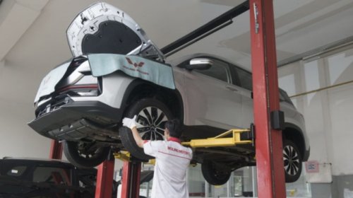 Honda, Wuling, Terpopuler: Diskon Motor Honda, Setir Mobil Tanpa Sambungan, dan Kabar Baru Wuling