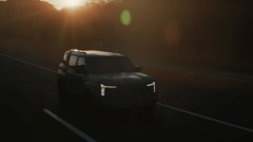 Mitsubishi, Terpopuler: Fortuner Nyungsep di Gotekan, SUV Baru Mitsubishi, dan Bayar Pajak di Indomaret