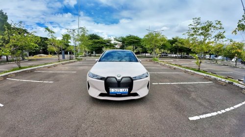 BMW, BMW iX, Jajal BMW iX xDrive45, Performa dan Efisiensinya Bikin Kaget