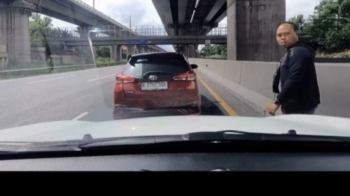 Terpopuler: Pengemudi Yaris Ajak Ribut di Tol, Diskon Motor Honda, dan Motor Baru Yamaha