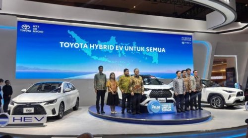 Toyota, Tiga Mobil Hybrid Baru Toyota Mengaspal di IIMS 2026