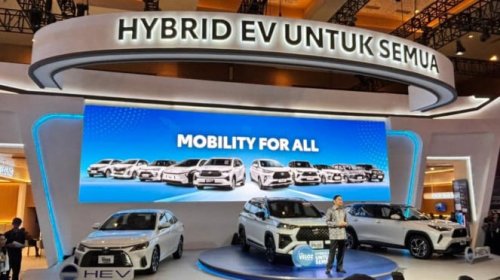 Toyota, Tiga Mobil Hybrid Baru Toyota Mengaspal di IIMS 2026