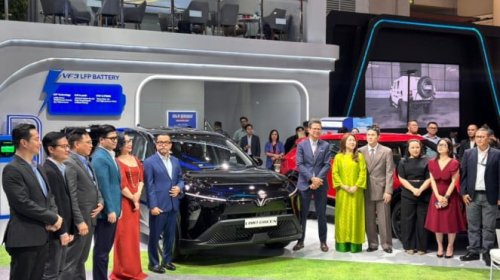 VinFast, VinFast Limo Green, VinFast Limo Green Resmi Meluncur di IIMS 2026, Punya Harga Spesial!