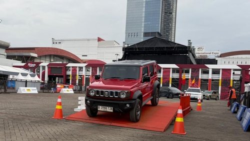 Suzuki , Suzuki Jimny, Kencan Singkat Suzuki Jimny 5 Pintu di IIMS 2026: Off-Road Tangguh dengan Sentuhan Modern
