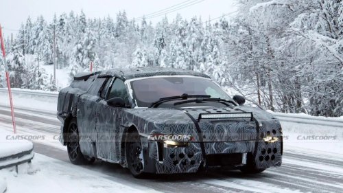Mobil Supercar Listrik Ini Jadi Sorotan!