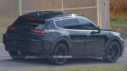 Mobil SUV Ini Pilih Hybrid dan Bensin Ketimbang Listrik