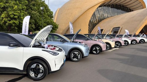 Terpopuler: Mobil Listrik Rp200 Jutaan, Harga Sedan Terbaru, Jangan Asal Update Android Auto