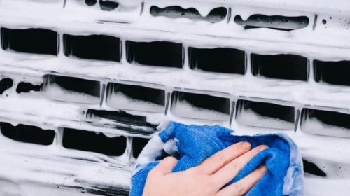 Grille Mobil Sering Kotor? Ini Cara Mudah Membersihkannya