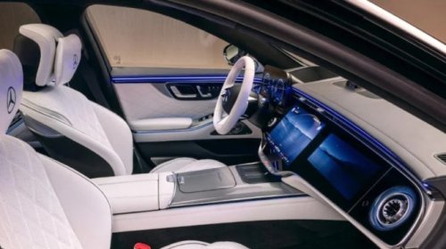Mobil Sedan Mewah Ini Disematkan Fitur Baru