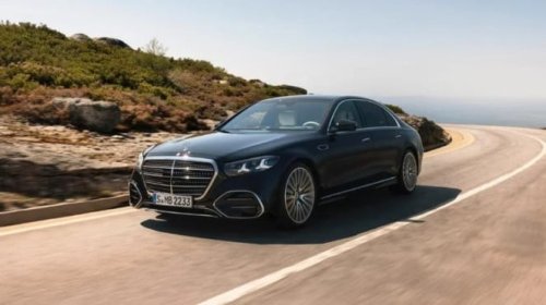 Mobil Sedan Mewah Ini Disematkan Fitur Baru