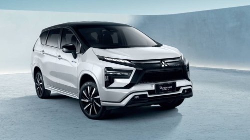 Terpopuler: Xpander Hybrid 2026 Meluncur, Motor Listrik Super Irit, Harga Mobil China Terbaru