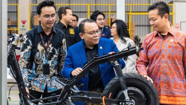 Sambangi Pabrik QJMotor, DPR Bahas soal TKDN dan SNI