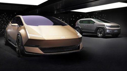 Mobil Bergaya Luar Angkasa Ini Bikin Heboh