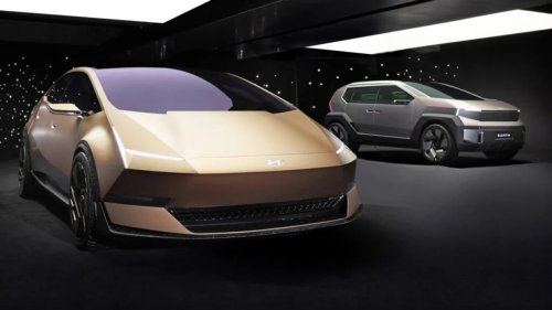 Mobil Bergaya Luar Angkasa Ini Bikin Heboh