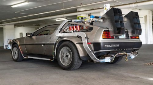 8 Mobil yang Jadi Tenar Berkat Film Hollywood