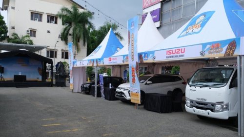 Di Tengah Tantangan Pasar, Penjualan Mobil Daerah Mengandalkan Pameran