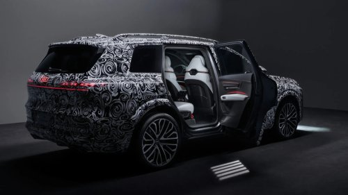 Audi, Audi Siapkan SUV Mewah: Pintunya Bisa Terbuka Sendiri Tanpa Sentuhan
