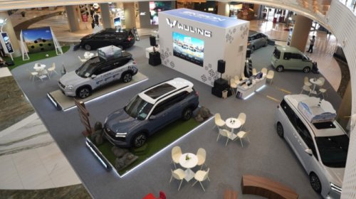 Intip Perbedaan Wuling Eksion Hybrid dan EV