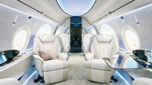 Orang Kaya Kini Bisa Samakan Interior Mobil dan Jet Pribadi