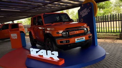iCar V23 Resmi Dijual Rp380 Jutaan