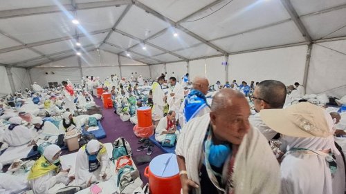 Timwas Haji DPR Tegaskan Makanan Jemaah Tak Boleh Diganti dengan Pop Mie