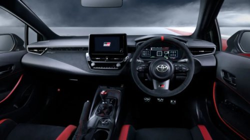 Toyota, Toyota Corolla, Toyota Bikin Corolla Paling Buas, Kursi Belakang Sampai Dicopot