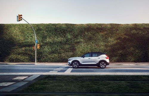 Volvo’s Entry SUV Gets A Successor, But Dealers Aren’t Sure It’s The Priority