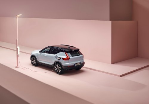 Volvo’s Entry SUV Gets A Successor, But Dealers Aren’t Sure It’s The Priority