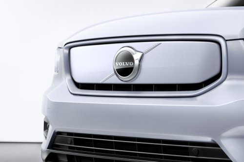 Volvo’s Entry SUV Gets A Successor, But Dealers Aren’t Sure It’s The Priority