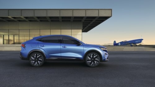 Renault’s Rafale Looks Like A Coupe SUV Until It Starts Launching Drones