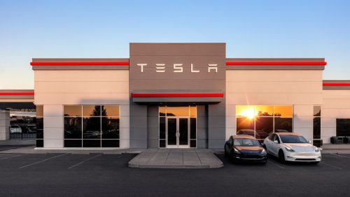 Tesla Claims It Isn’t A Car Manufacturer So It Can Sell Its Cars In North Dakota