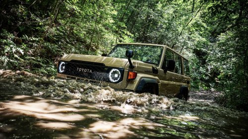 There’s A Reason Why Japan’s Land Cruiser 70 Covers Up Its Taillights