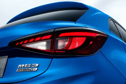 A Chinese Hatch’s Driver Seat Slid 4.4 Inches In A Crash Test, And European Owners Still Ignore The Free Fix