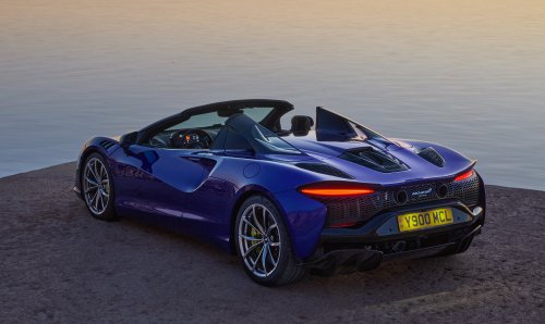 McLaren, McLaren Is Trying To Sell Arturas With 0% Financing