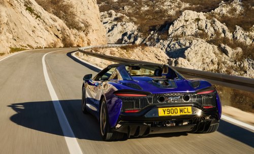 McLaren Is Trying To Sell Arturas With 0% Financing