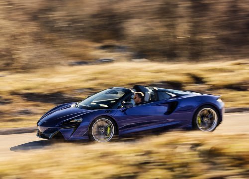 McLaren Is Trying To Sell Arturas With 0% Financing