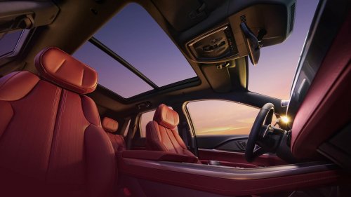 America’s Aging Cadillac XT5 Watches China’s Newer One Get Lidar And A Plug